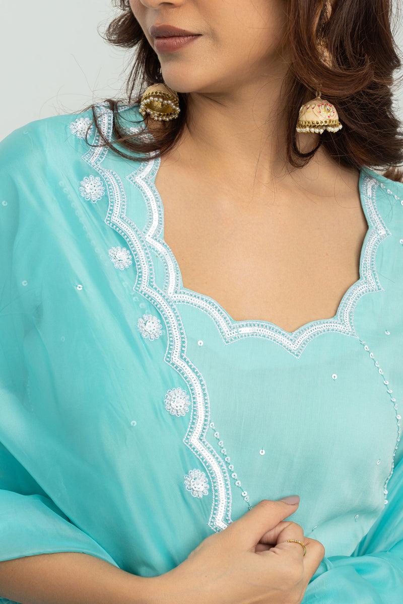 TURQUOISE SCALLOPED KURTA SET